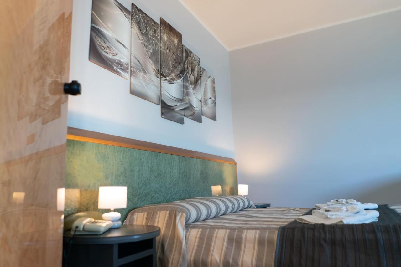 Hotel Melissa Torre Melissa Exteriör bild